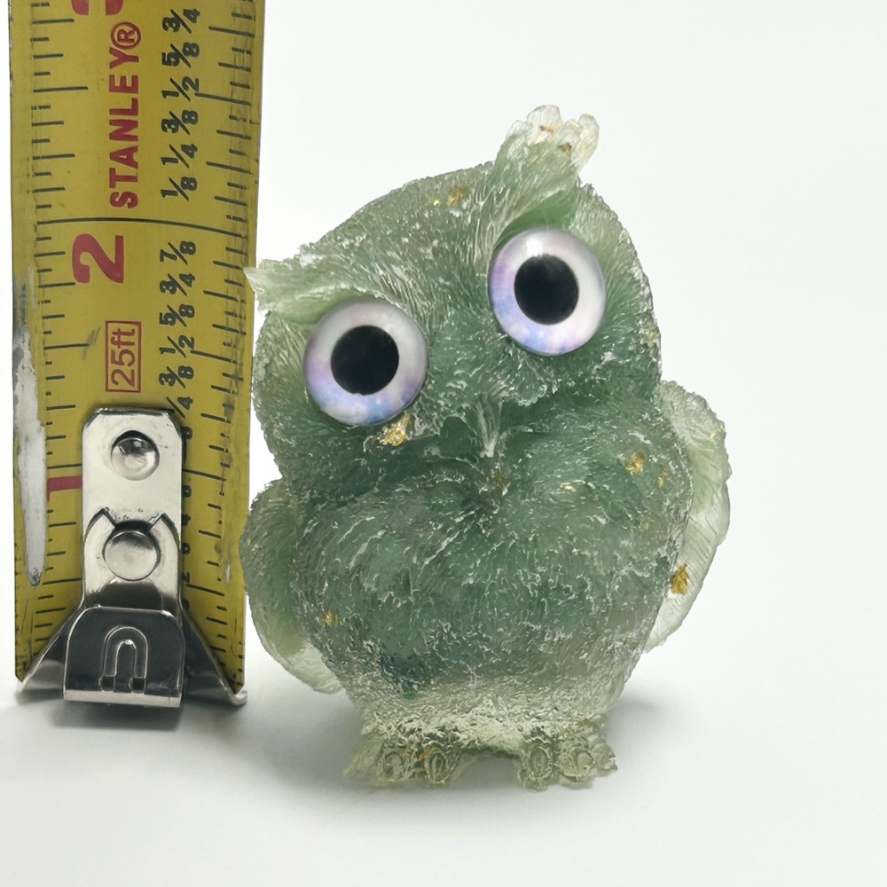 Natural crystal and resin Owl Figurine. PRICE IS FIRM! NO LOWBALL OFFERS! - Picture 9 of 10